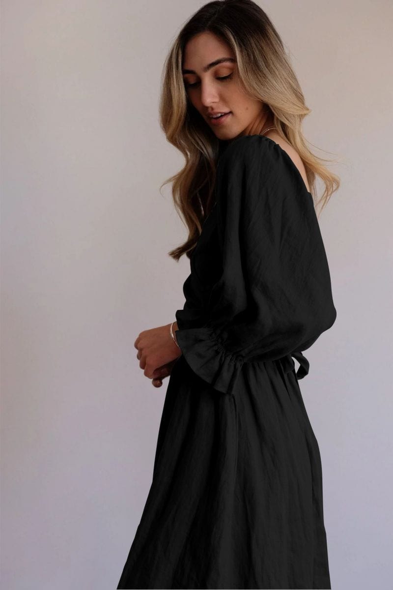 Tana | ROBE FRANÇAISE AVEC MANCHES VOLANTÉES